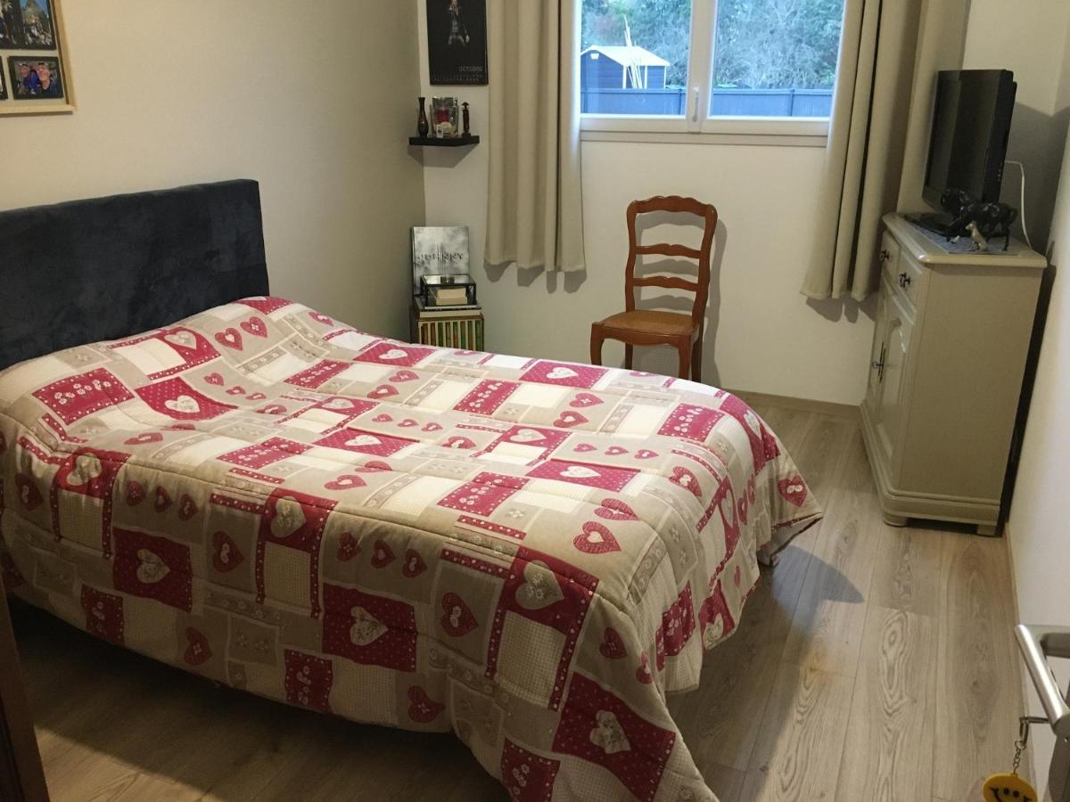 Au Vieux Bourg Apartment Guecelard Ngoại thất bức ảnh